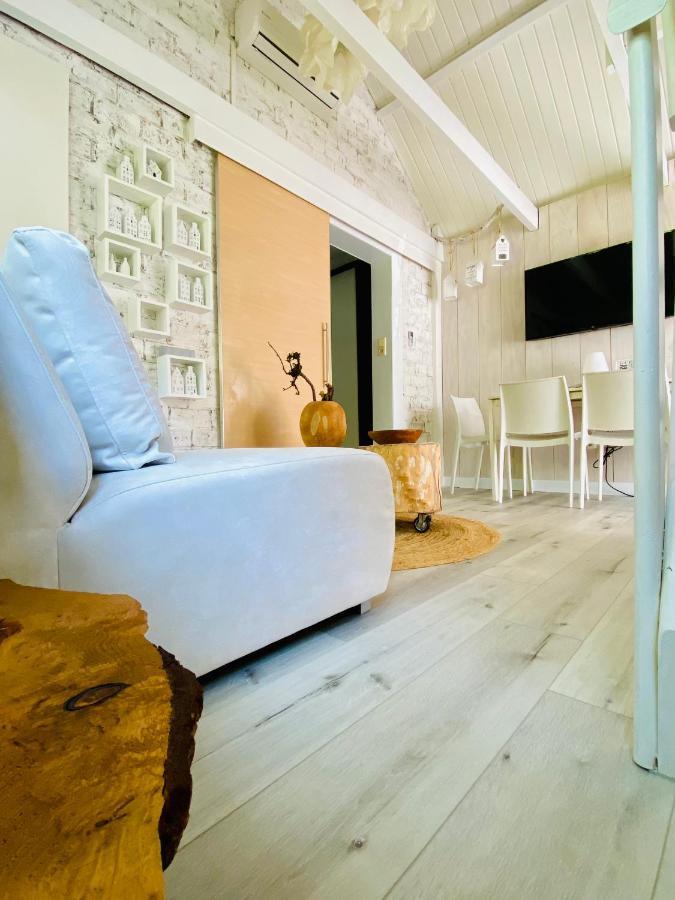 Casa De Palmas - Tiny House Villa Alkmaar Luaran gambar
